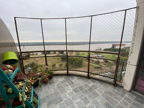 Imagen 6 de 30 de Departamento De 2 Dormitorios En Venta Con Cochera Frente Al Rio Centro Rosario