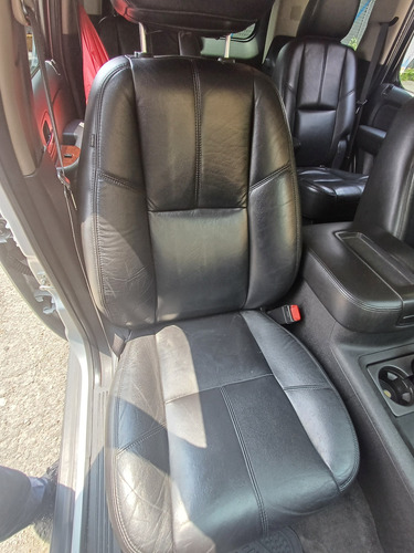 Chevrolet Tahoe D Suv Piel Cd 2a Fila Asientos At