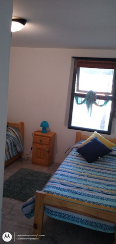 Casa En Venta 5 Ambientes Con Pileta: La Caleta