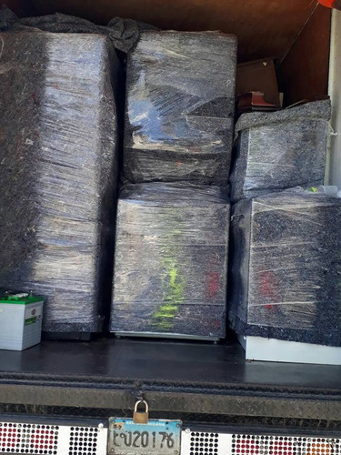 Imagen 2 de 10 de Camiones Serrados Para Servicio De Mudanza
