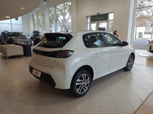 Peugeot 208 1.6l Feline Tiptronic