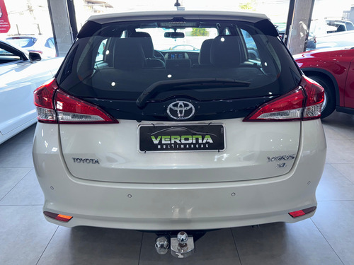Toyota Yaris 1.3 16V FLEX XL PLUS TECH MULTIDRIVE