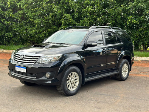 Toyota Hilux SW4 3.0 SRV 4X4 16V TURBO INTERCOOLER DIESEL 4P AUTOMÁTICO