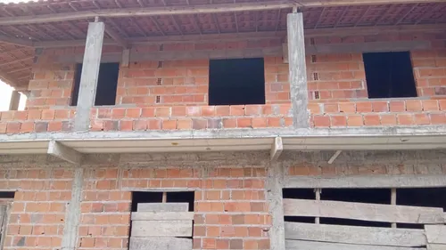 Sobrado À Venda