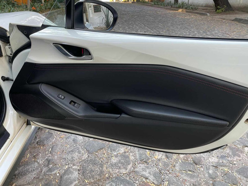 Mazda MX-5 2.0 Rf At