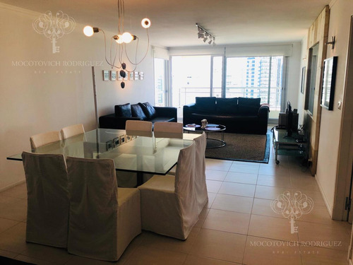 Apartamento Venta - 4 Dormitorios -playa Brava