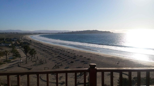 Playa Puerto Velero, Tongoy, Coquimbo, Chile