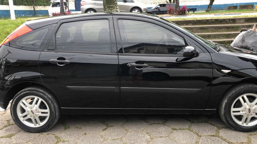 Imagem 2 de 4 de Ford Focus 2005 1.6 Glx 5p