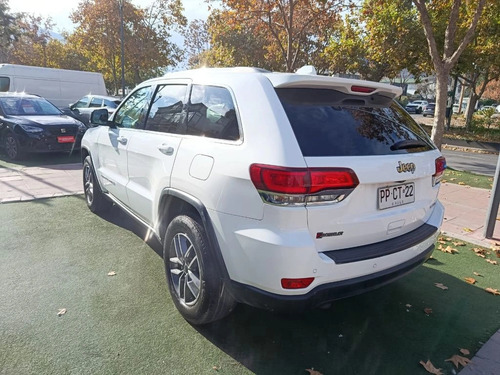 Jeep Grand Cherokee Laredo 4X2 3.6L