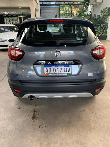 Imagen 12 de 15 de Renault Captur 2017 2.0 Zen