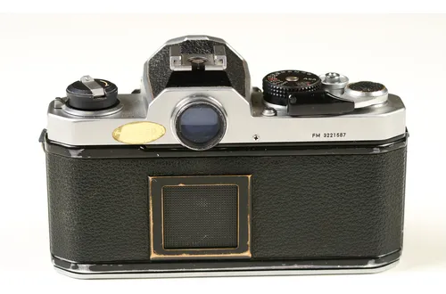 Câmera Analógica Nikon Fm - Prata