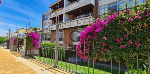 Imagen 1 de 9 de Venta Apartamento De 4 Dormitorios + 2 Garaje En Malvín