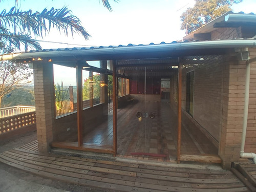 Imagem 2 de 22 de Chácara 1.175 M² - Aruja/sp