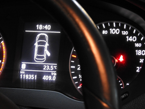 Volkswagen Vento 2.5 Luxury