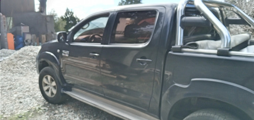 Imagen 2 de 6 de Toyota Hilux 2008 3.0 I Srv Cab Doble 4x4 (2009)