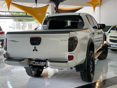 Mitsubishi L200 3.2 Triton Hpe Cab. Dupla 4x4 4p