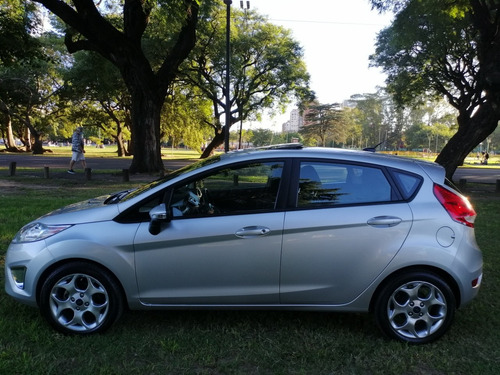 Ford Fiesta Kinetic Design 1.6 Design 120cv Titanium 2012