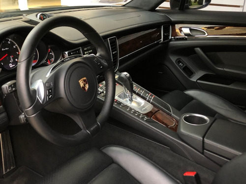 Imagen 17 de 18 de Porsche Panamera Turbo V8 551 Cv