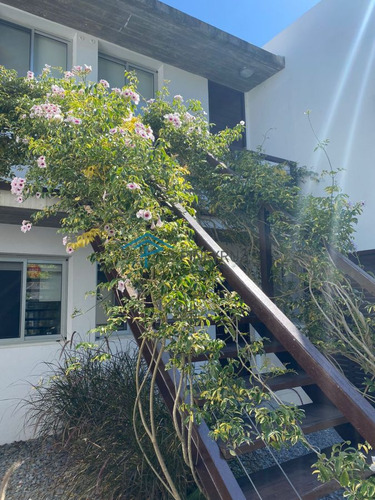 Venta Departamento 2 Dormitorios En Manantiales Con Parrillero
