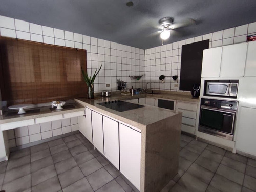 Imagen 10 de 12 de Casa En Venta Calle Cerrada La Viña Cod#136511 Wilson Escobar 0424-4291350