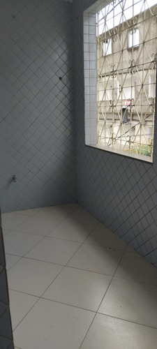 Vende-se Uma Casa Térreo E Primeiro Andar, Em Pernambués