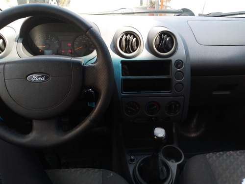 Ford Fiesta Class 2004 1.6 4p Completo