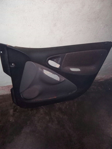 Tapicería De Puerta Yaris  Rh Delantera Original 00/05