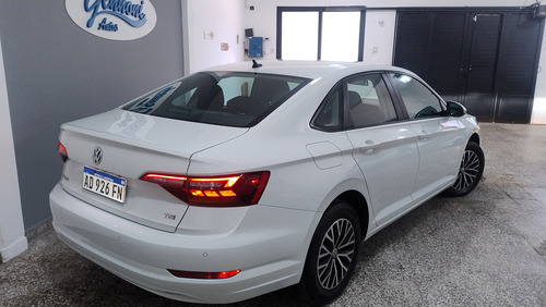 Volkswagen Vento 1.4 Comfortline 150cv At