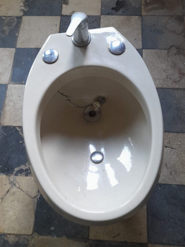 Bidet Nórdico Beige Con Monocomando No Funciona 