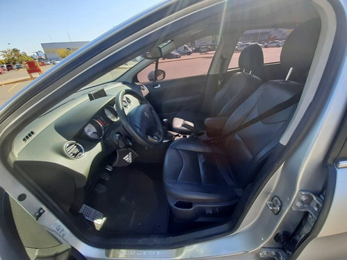Imagen 7 de 9 de Peugeot 408 Hdi 2012