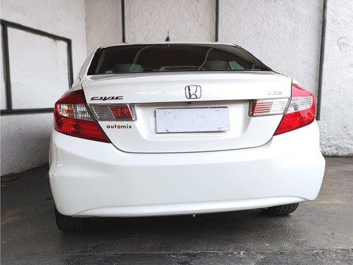 Imagem 4 de 14 de Honda Civic 1.8 Lxs 16v Flex 4p Automático