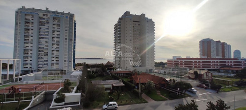 Imagen 17 de 21 de Apartamento En Venta En Punta Del Este, Mansa