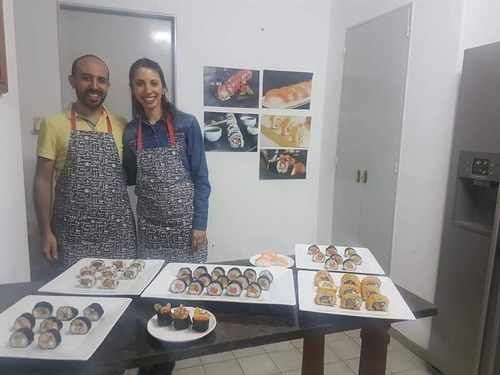 Imagen 8 de 10 de Curso De Sushi Sm - Presencial