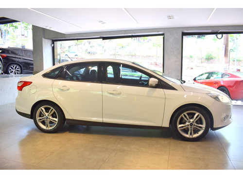 Ford Focus 2.0 SE 16V FLEX 4P POWERSHIFT