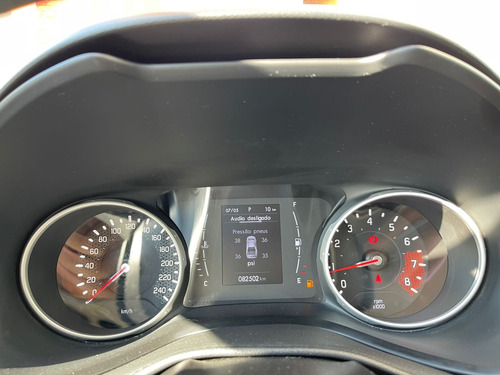 Fiat Toro 1.8 16v Freedom Flex 4x2 Aut. 4p 1727 mm