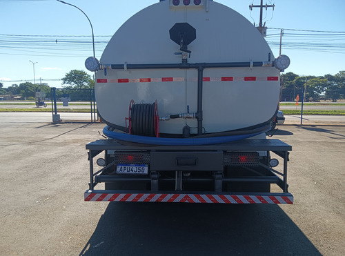 Vm 260 6x4 Com Ar Implemento Novo Tanque 20000 L Bicos De Pa
