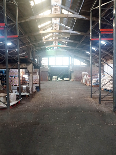 Bodega En Arriendo Con Corriente Trifásica.