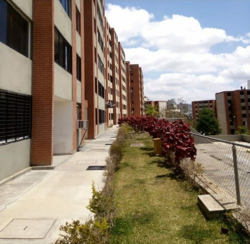 Apartamento De 50 Mts En Los Naranjos Humboldt , Hermosa Vista