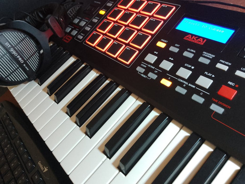 Akai Mpk 249 (Usado)