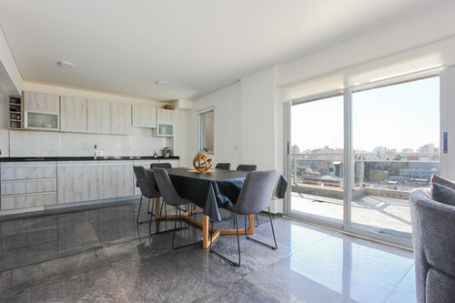Venta Departamento 4 Ambientes En Moron Sur Con 3 Cocheras