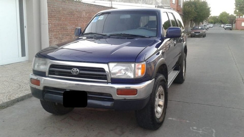 Toyota Hilux SW4 3.0 I Runner