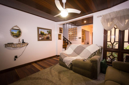 Casa 4 Dormitórios, 318m² Na Cavalhada - Ca1022