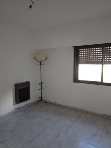 Imagen 13 de 21 de En 527 9 Y 10, En Venta Duplex De Tres Dormitorios, Patio Y Cochera