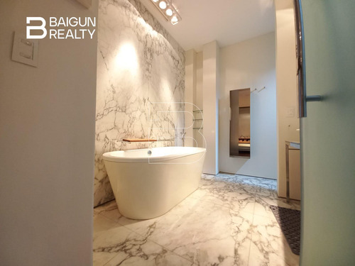 Departamento 2 Ambientes Con Cochera En Venta En Puerto Madero