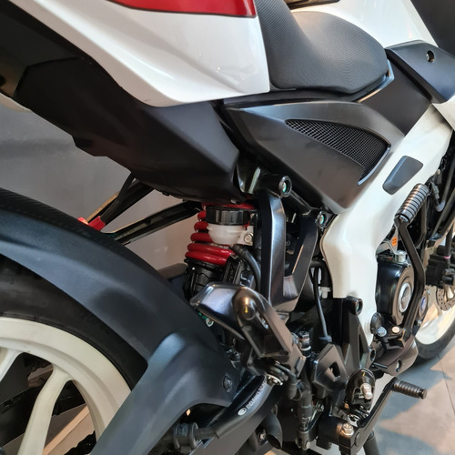 Imagen 17 de 25 de Bajaj Rouser Ns160 - Todos Los Colores En Stock - Jp Motos