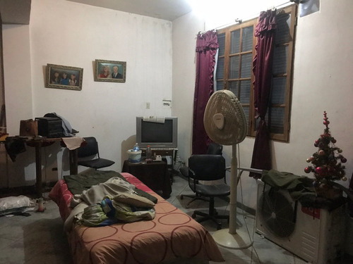 Imagen 5 de 6 de Venta Local Comercial Con Vivienda - Abasto-