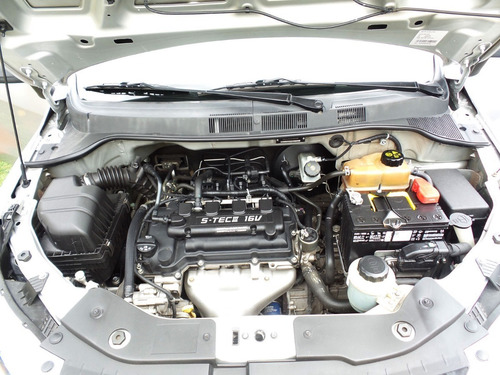 Chevrolet Sail Lt 1.4 Mt