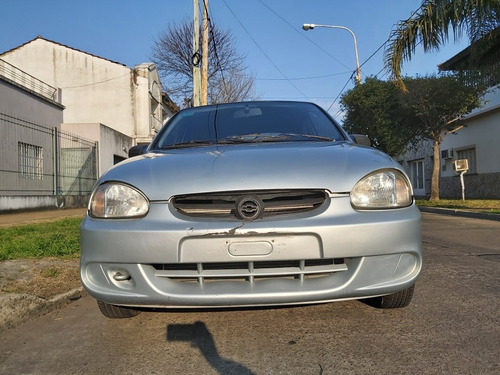 Imagen 12 de 15 de Chevrolet Corsa