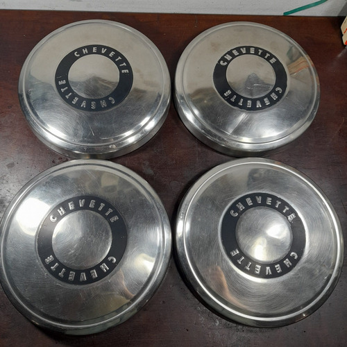 Imagem 1 de 9 de Calota Chevette Tubarão Inox Pintura Ok Aro 13 Original