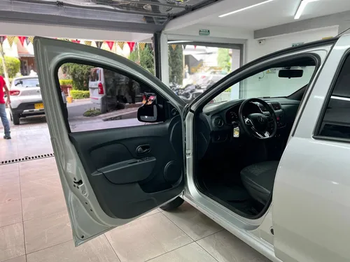 Renault Logan Mt 2023